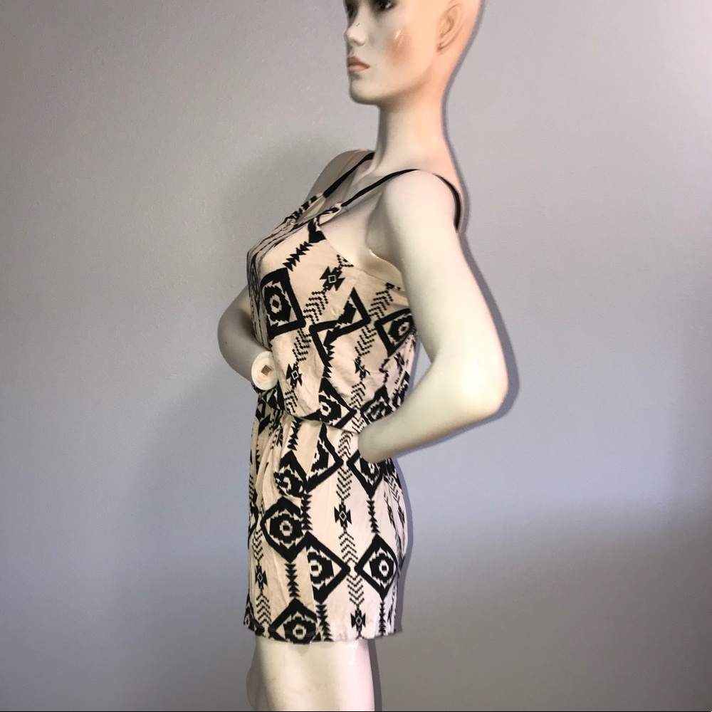 Patterned Jumpsuit - Picture 3 of 3